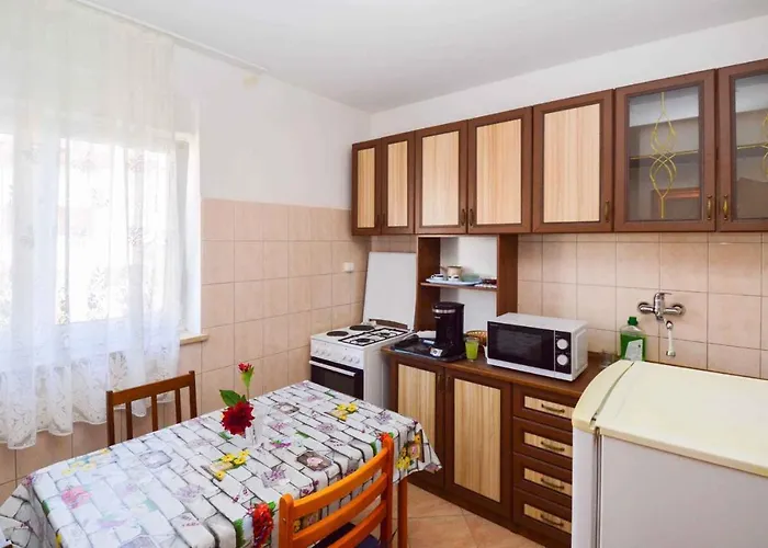 In - Istrien 43015 Apartment Pula