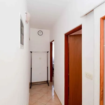 In - Istrien 43015 דירה *